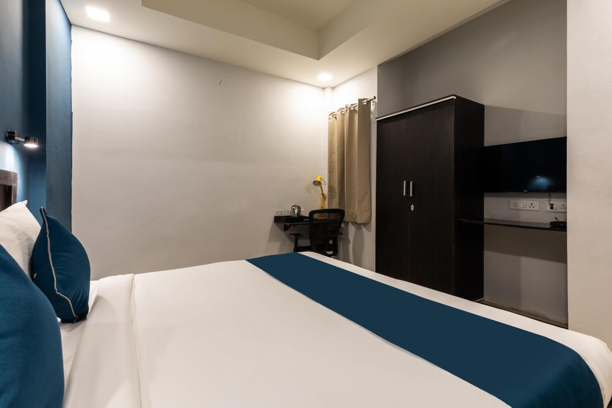 Silverkey Fusion Stays Indore Bagian luar foto